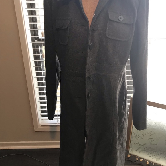 Wool trench coat - Picture 2 of 8